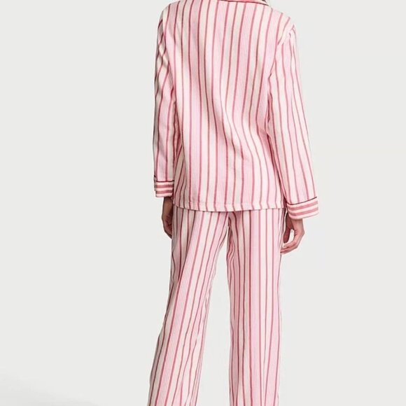 NWOT VICTORIA'S SECRET Flannel Pajama Cozy PJ Set Red Candy Cane Stripe M - Picture 3 of 15